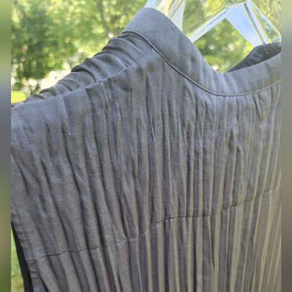 NWOT VINCE Dark Water Crushed Band Collar Sleeveless Blouse- Women's size Large - Picture 5 of 6